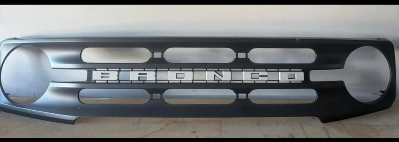 Ford Bronco WTS: 2024 Big Bend OEM Grille 476587160_10114112981394247_1320833698836318384_n