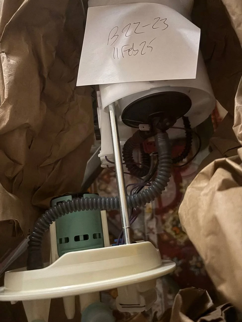 Ford Bronco 2.7 L Fuel pump - new/uninstalled IMG_0722