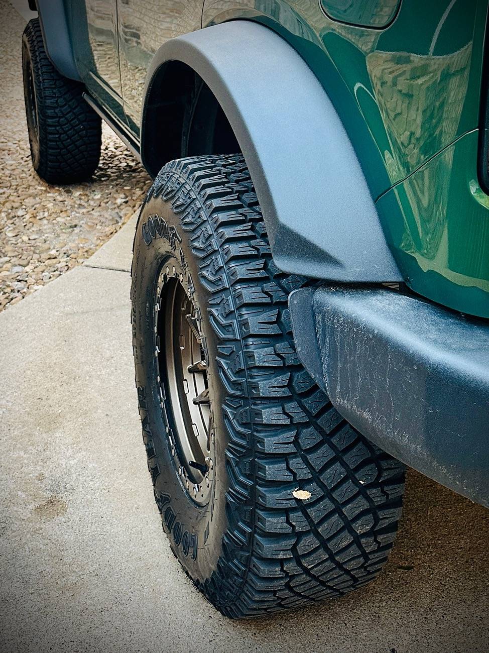 Ford Bronco Show us your installed wheel / tire upgrades here! (Pics) IMG_2643
