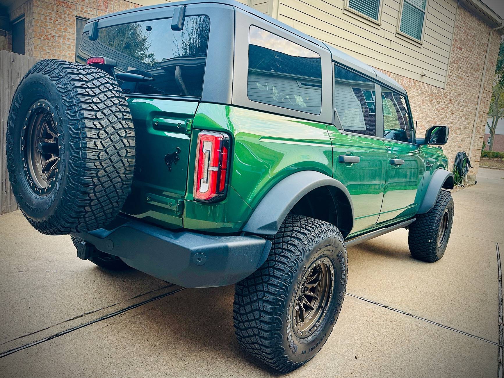 Ford Bronco Show us your installed wheel / tire upgrades here! (Pics) IMG_2641