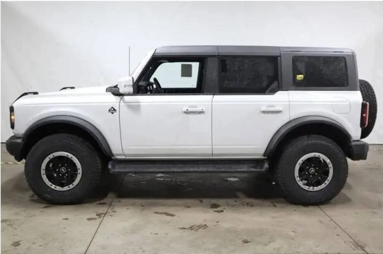 Ford Bronco Updated OEM Tube Step Bars for 2025 Bronco hide the pinch weld better Screenshot 2025-02-14 at 9.31.27 AM