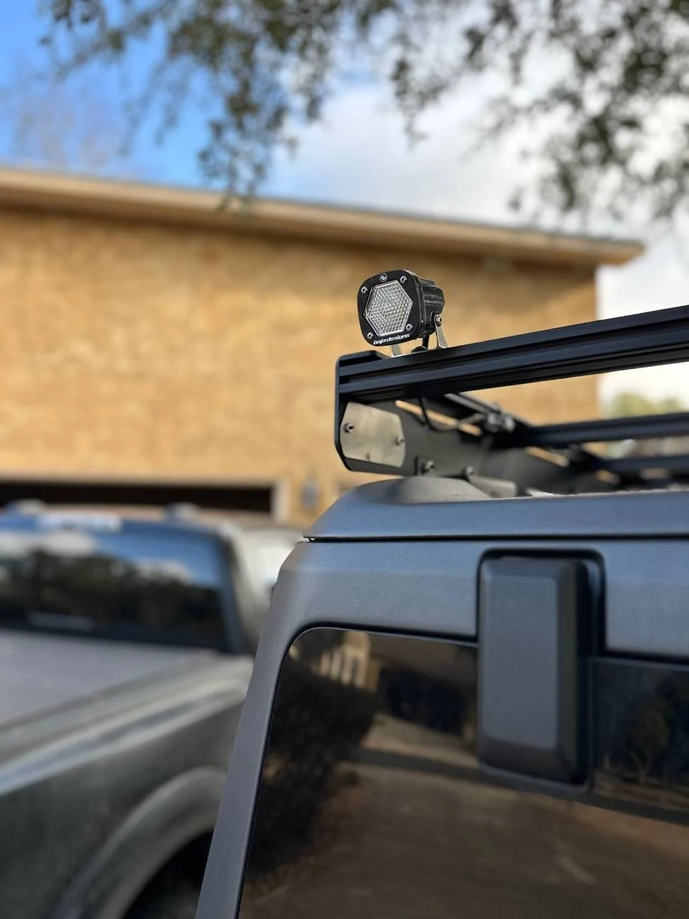 Ford Bronco Rear roof rack mounted work light IMG_4483