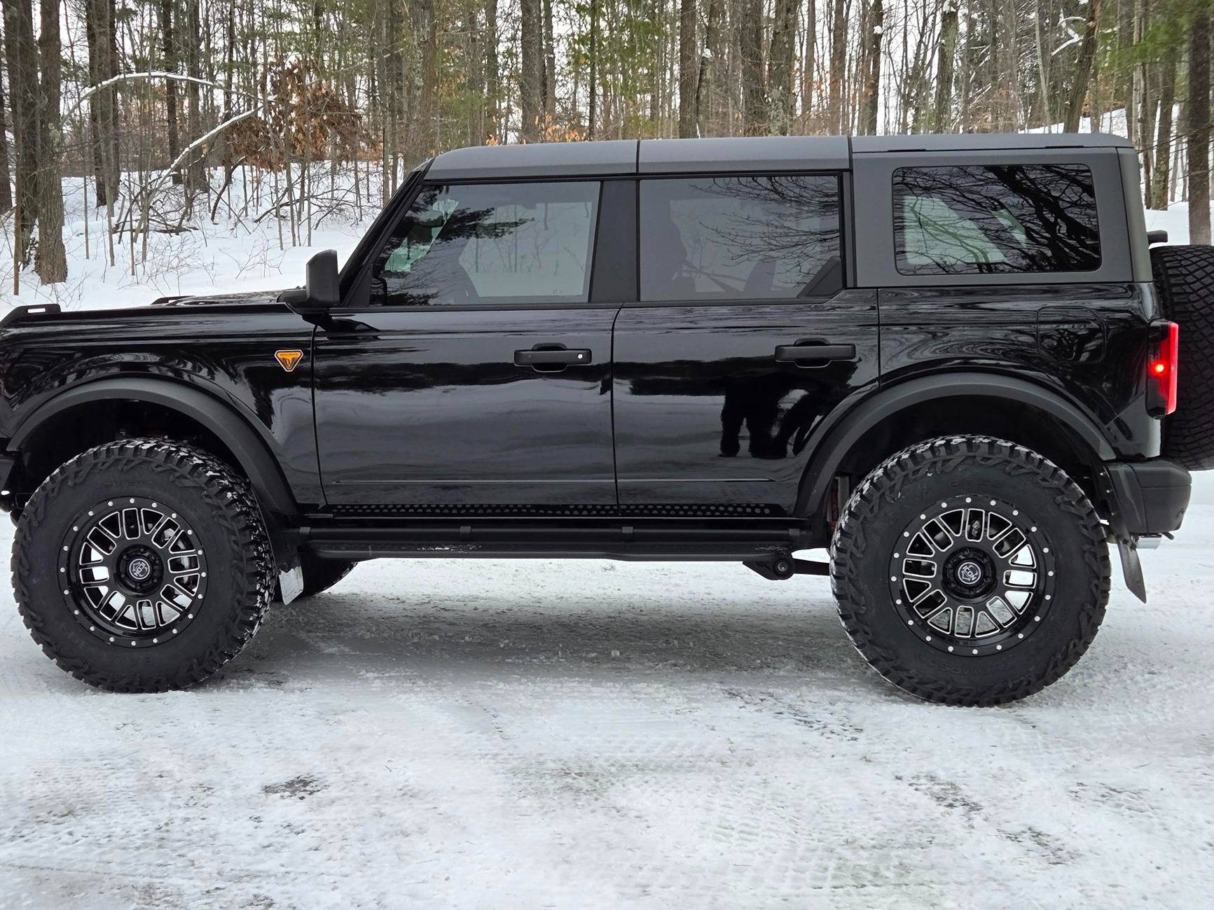 Ford Bronco Wheel choices - decisions - decisions 2024 Bronco Fox 3.0 Lift Icon Wheels 37x12.50 Mickey Thompson Baja Boss AT #2