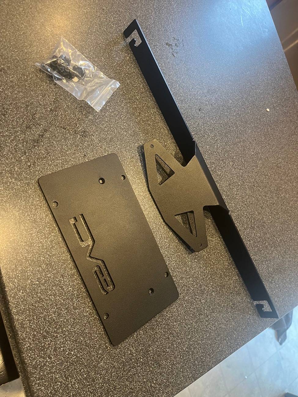 Ford Bronco DV8 License plate mount IMG_5759