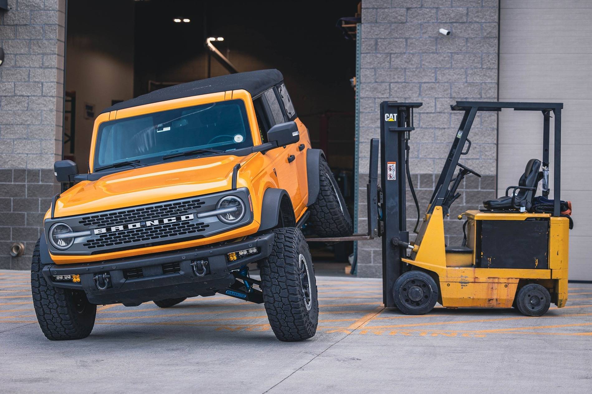 Ford Bronco 2021 Badlands Long Travel Build 9