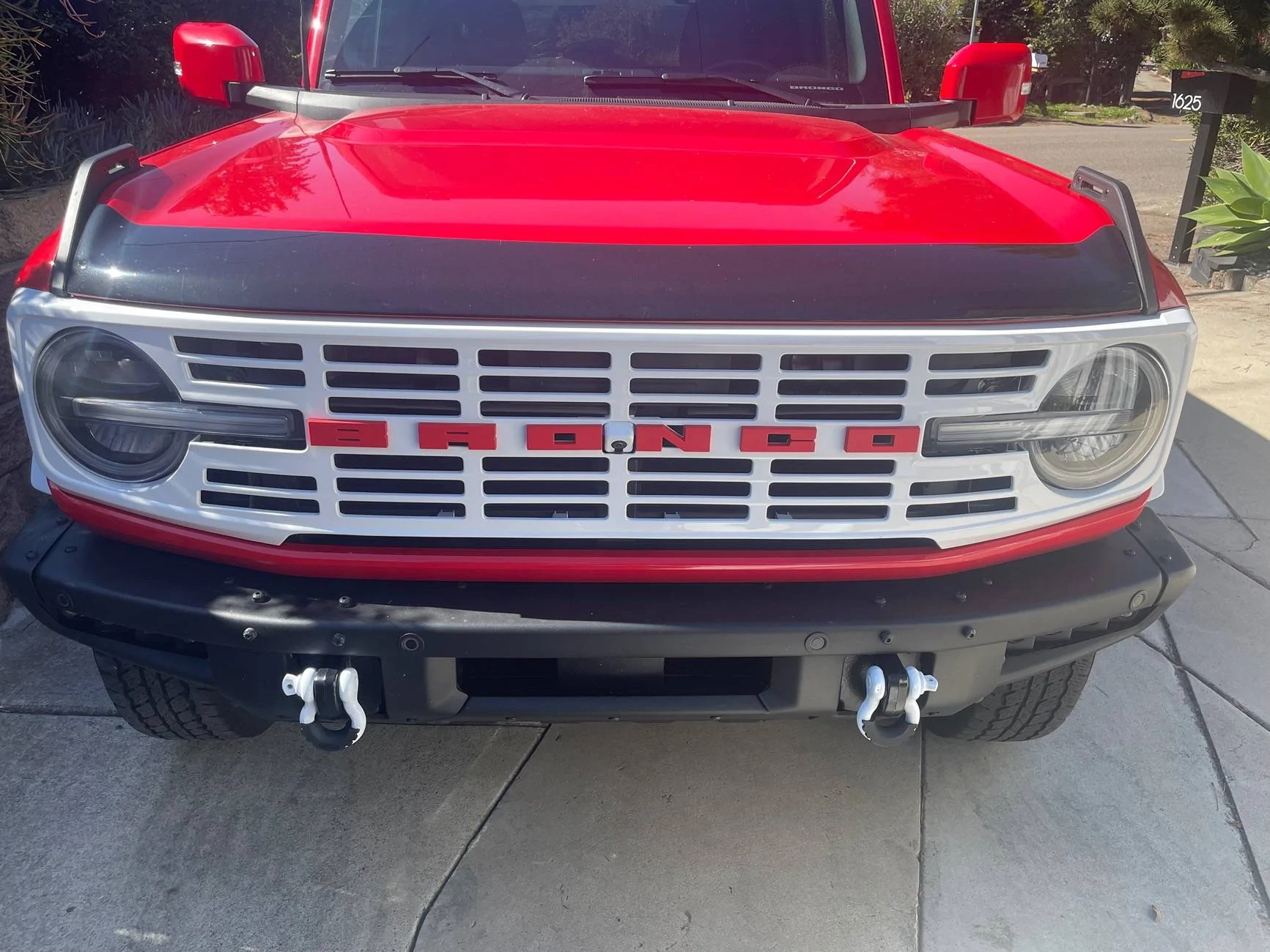 Ford Bronco Outer Banks Heritage Style Grille Inserts IMG_2010