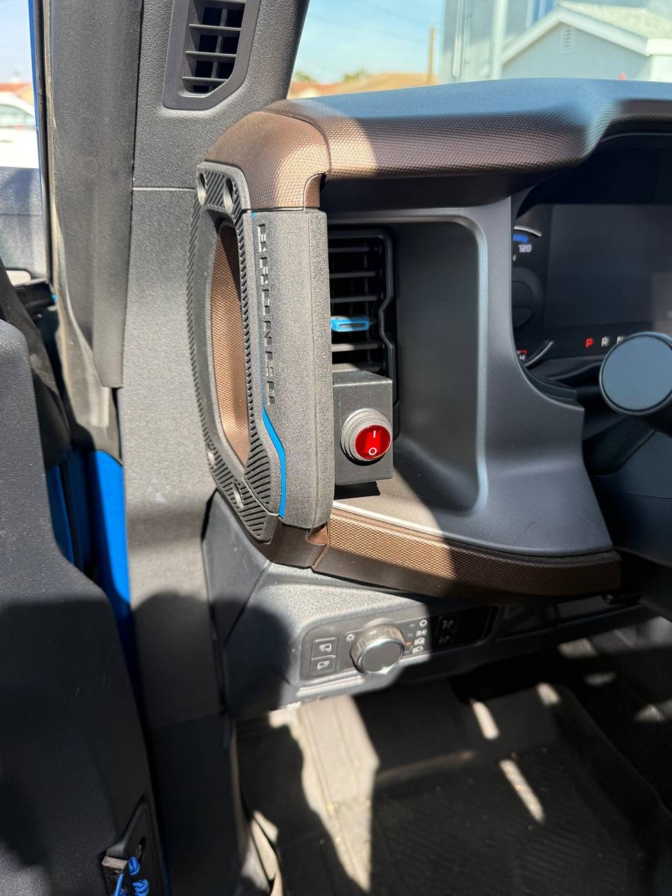 Ford Bronco No Aux Switch Solution IMG_2704