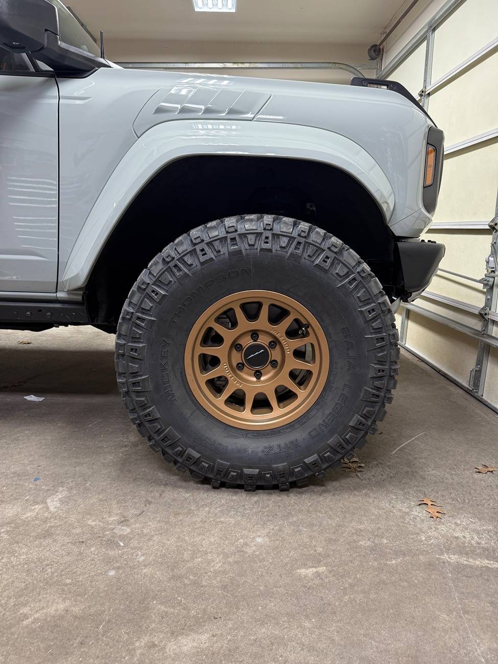 Ford Bronco 37/13.50 Help IMG_0006
