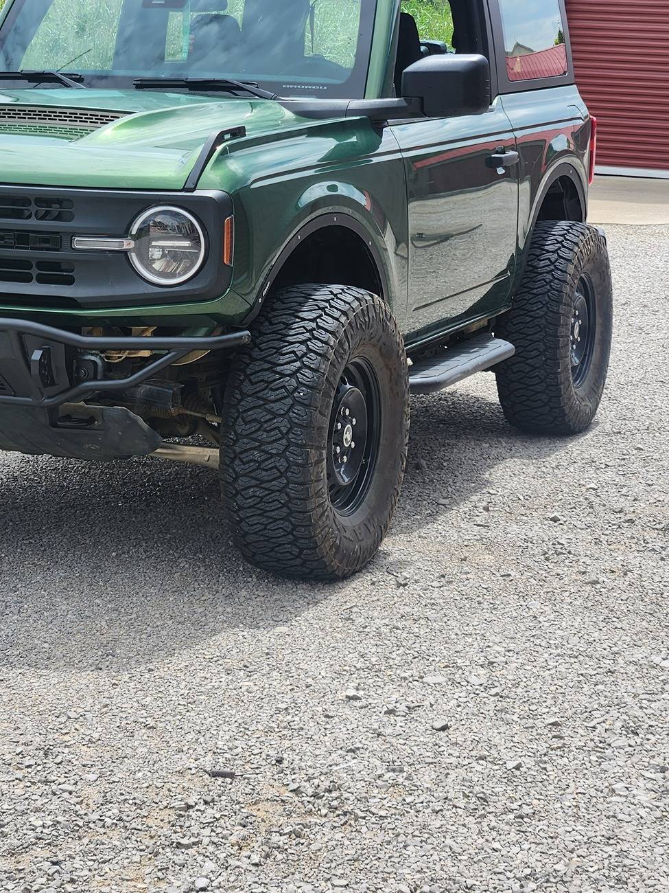 Ford Bronco Base (non SAS) 2 door wheel/tire options 1000000768