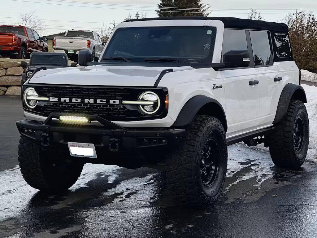 Ford Bronco Can anyone identify these wheels. 1674866654__eb64b087-fbe8-4402-8778-4f2c5cc91fc1__original-1