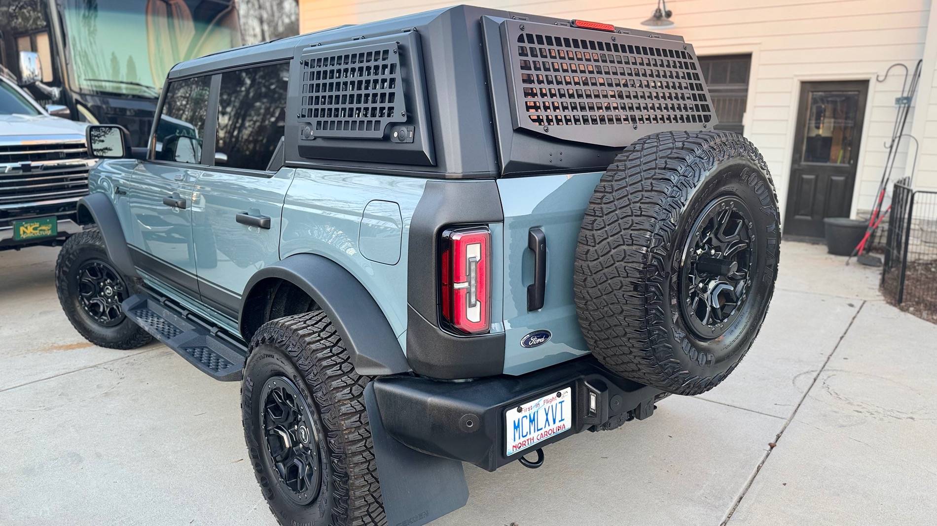 Ford Bronco Armadillo Designs Aluminum Hardtop IMG_4587