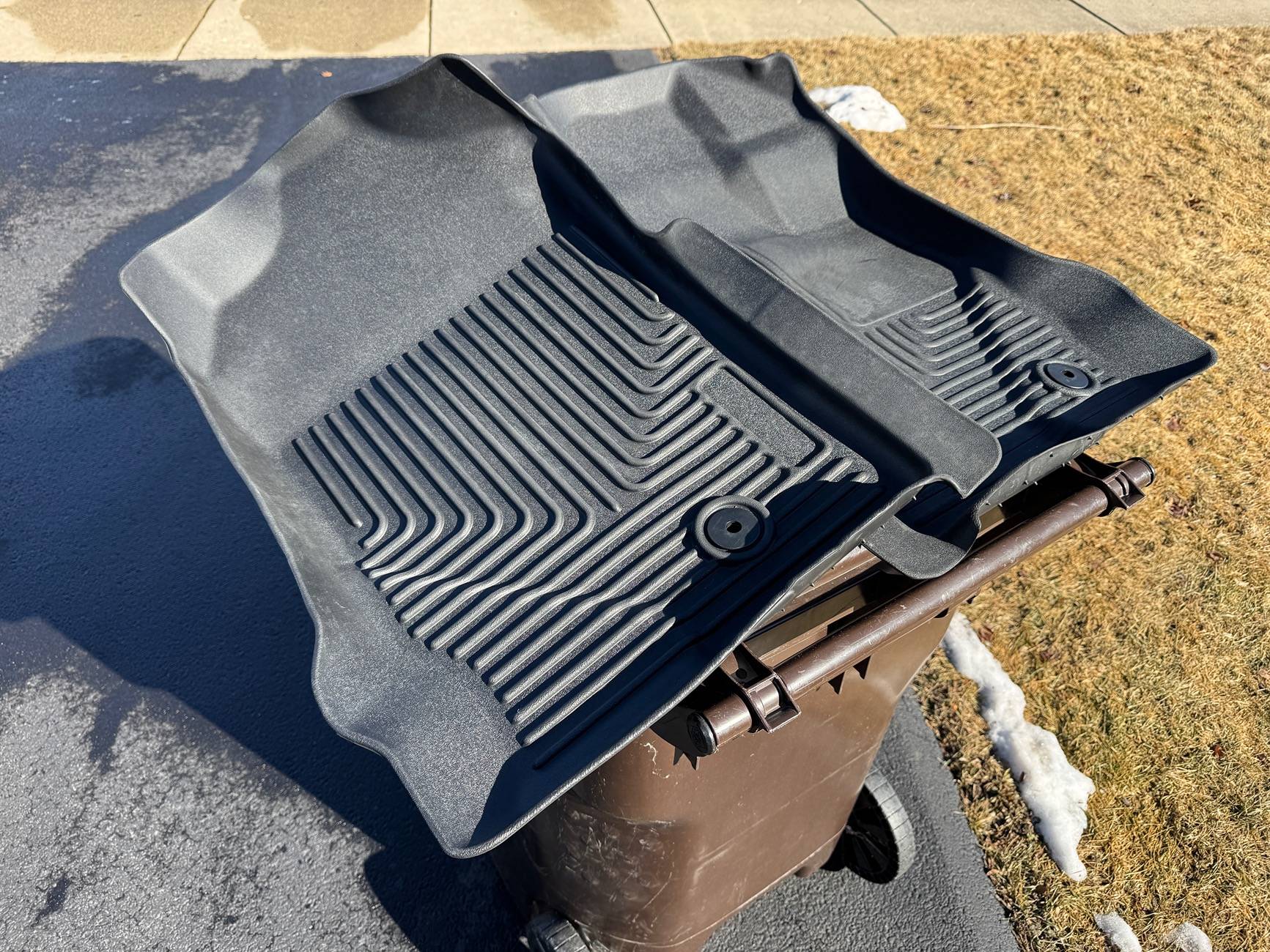 Ford Bronco Cargo Mat - Husky or Weathertech? IMG_4752