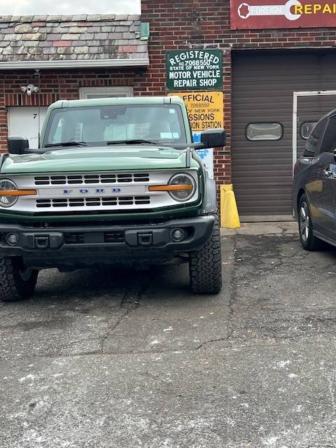 Ford Bronco going from 8 inch to 7.5 inch wheel with same size tire - any issues? Poke Shot
