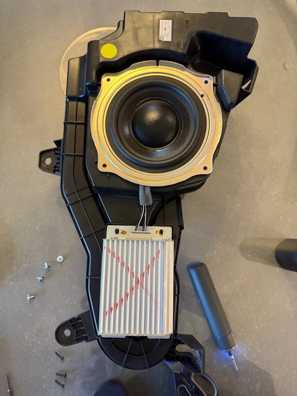 Ford Bronco Fake sub/amp...Now what? IMG_4308