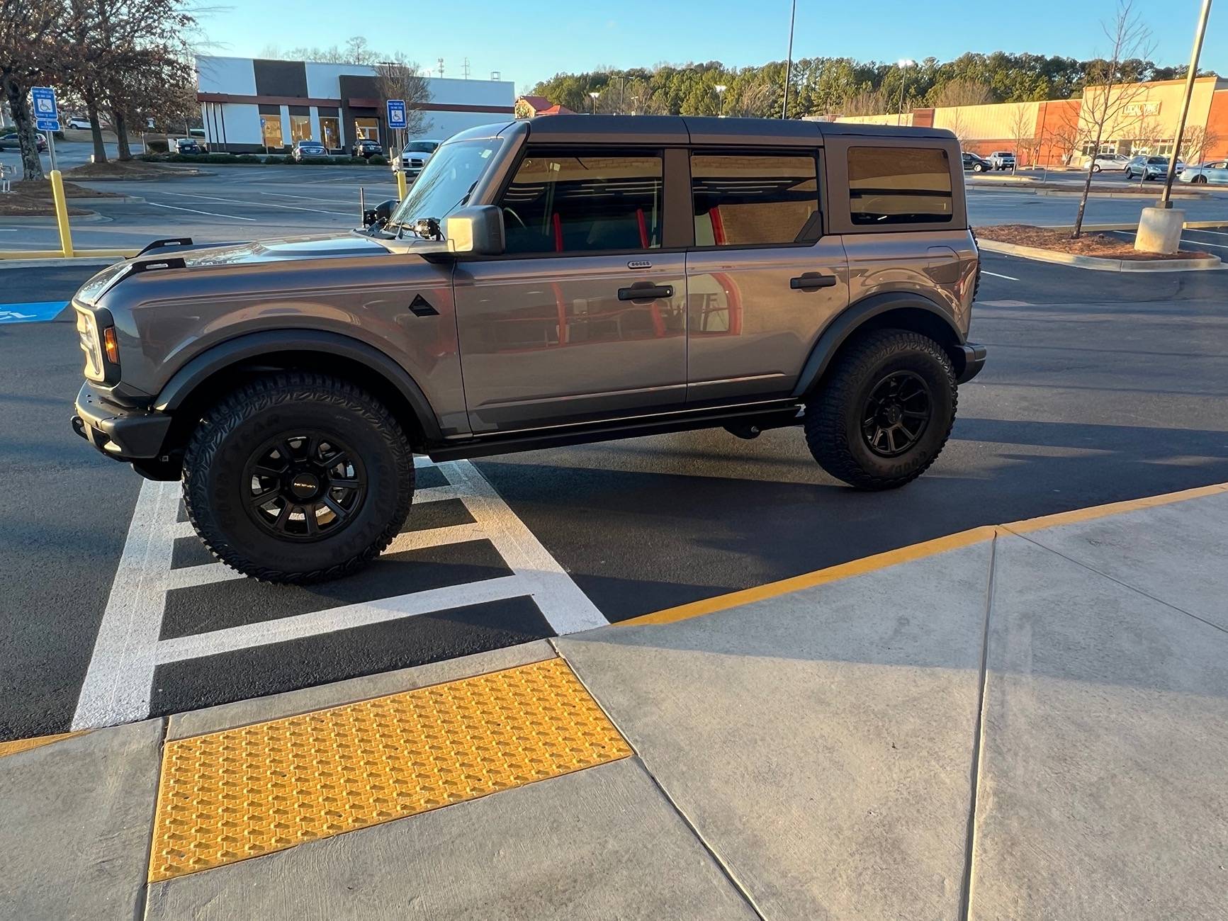 Ford Bronco Show us your installed wheel / tire upgrades here! (Pics) IMG_4612