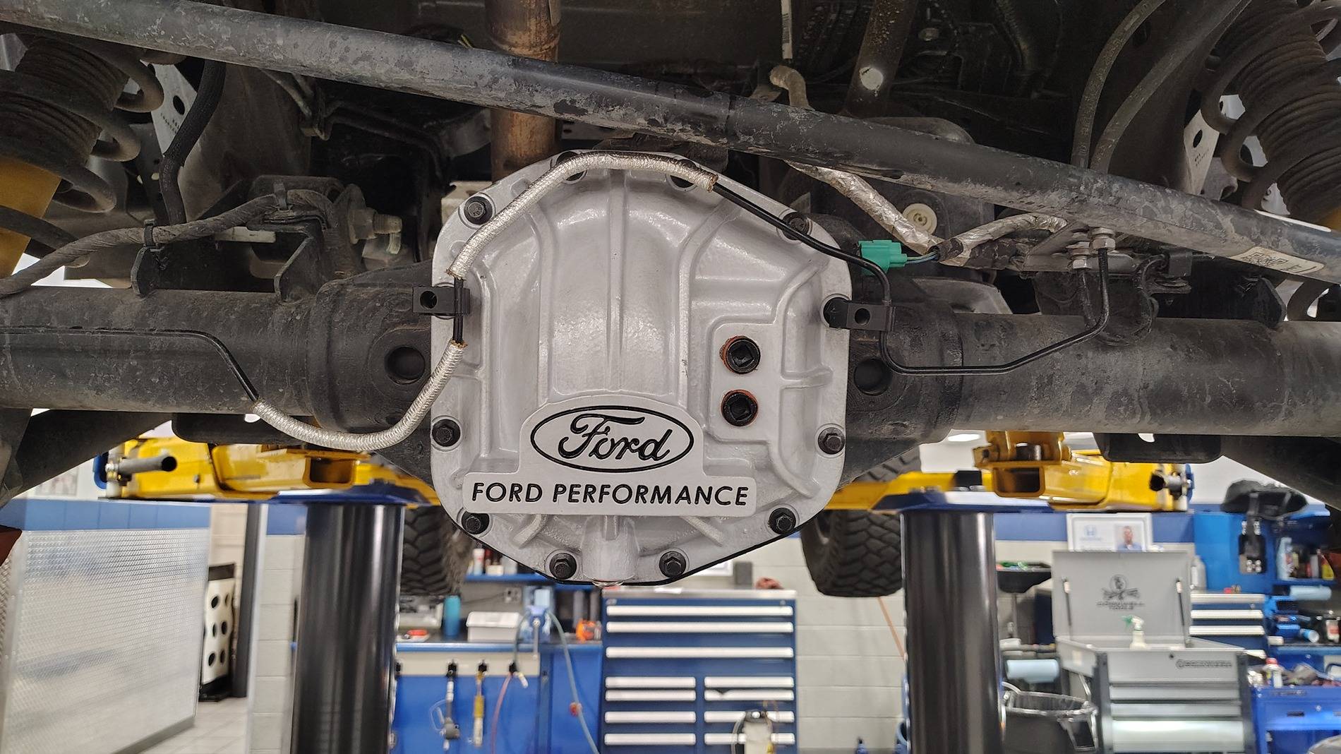 Ford Bronco Installed the Ford Performance differential cover and made my diff skid fit. 1000009703