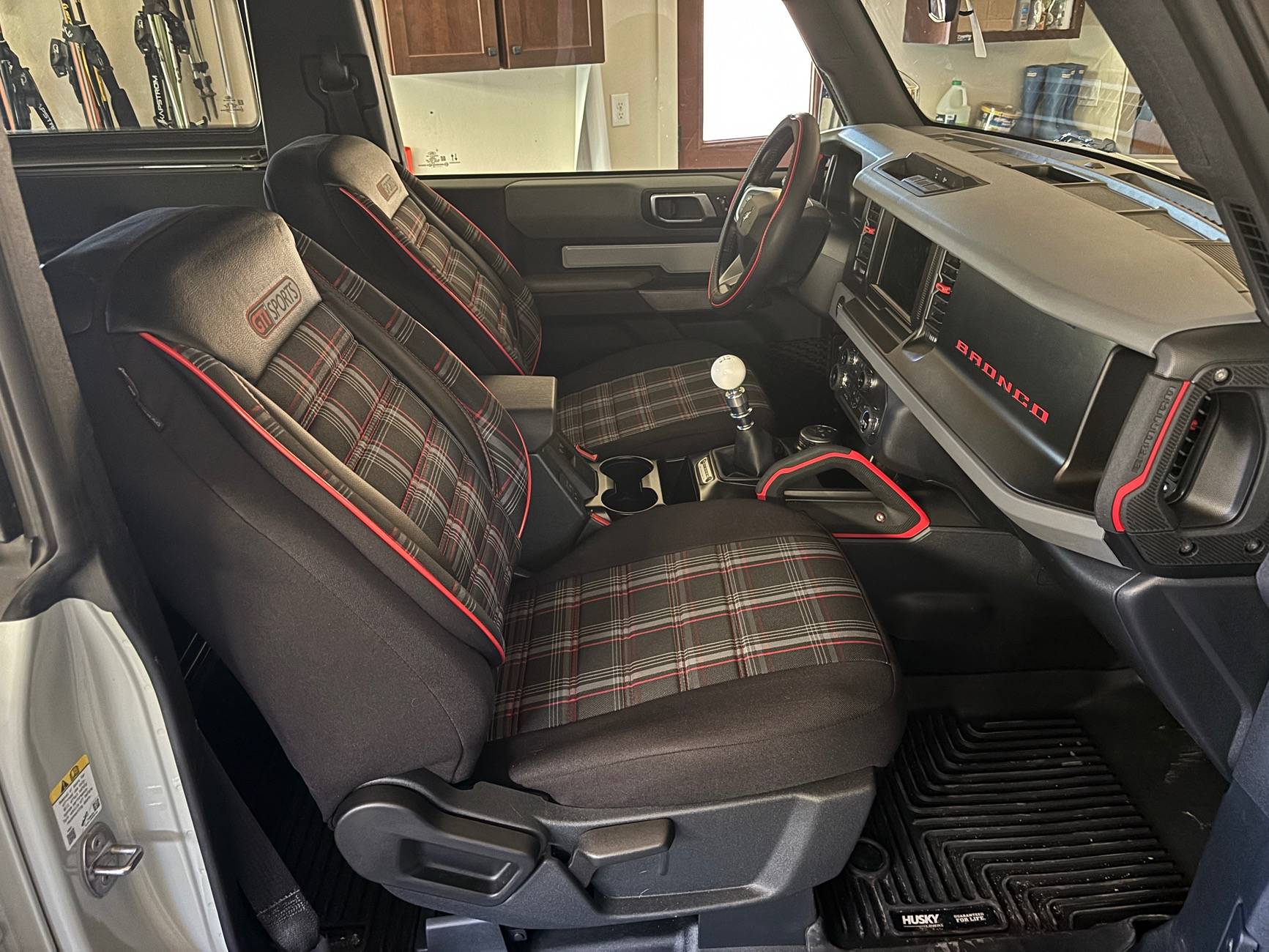 Ford Bronco "Old School" Classic Bronco Looks [Photos Edition] -- post pics of your build! IMG_1004