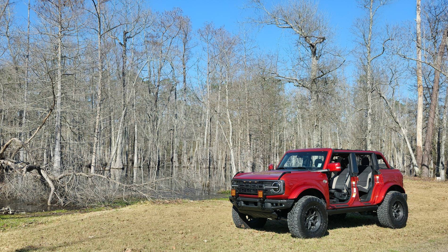 Ford Bronco HOT PEPPER RED Bronco Club 20250301_151010