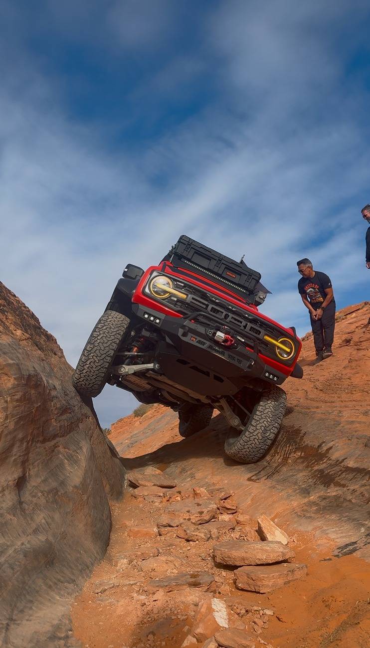 Ford Bronco My overland Bronco Raptor tackling Sliprock Gulch at United by Bronco 1741532100518-5l