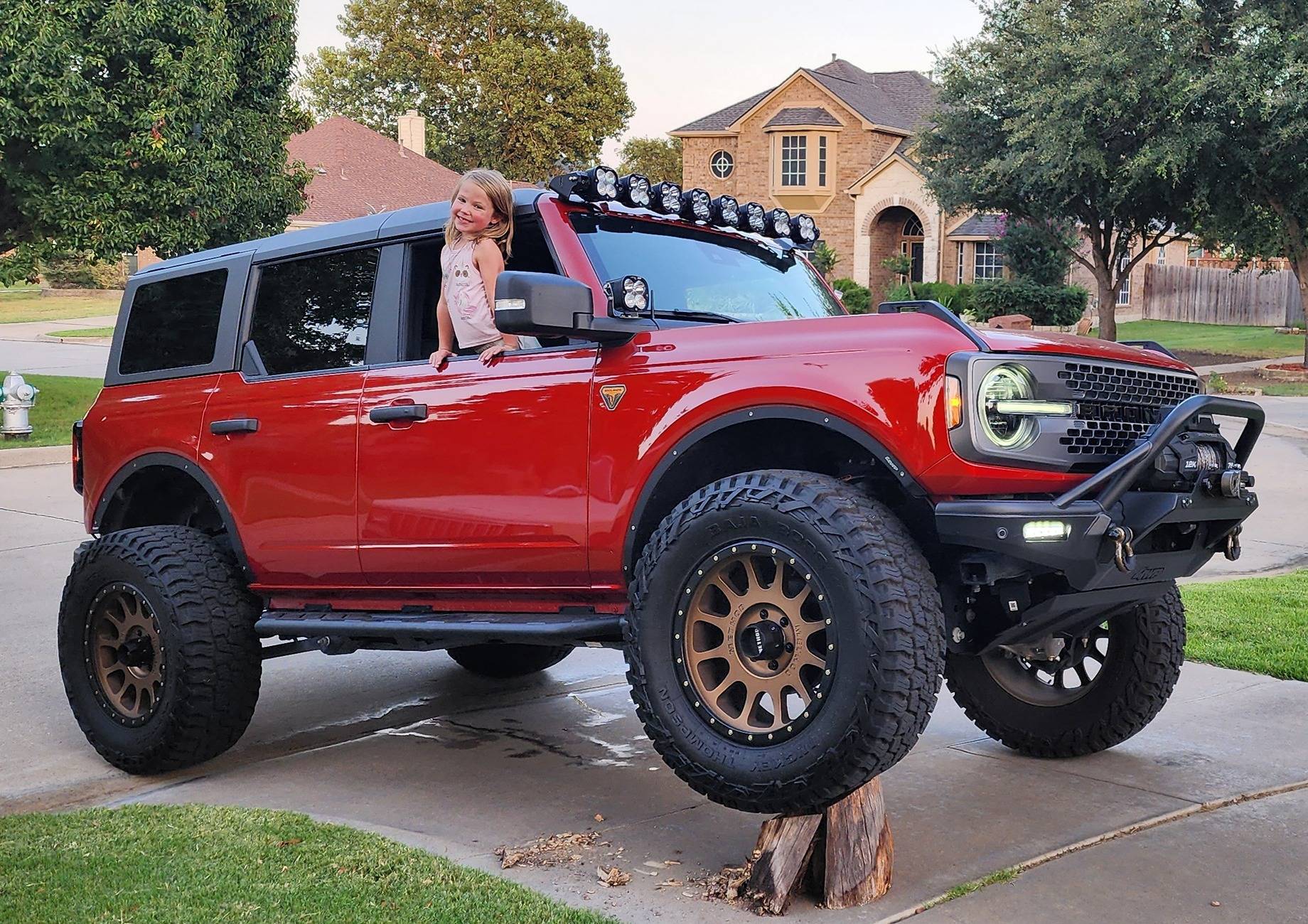 Ford Bronco Poll: Red pepper black or white bronco ? 20230727_201417