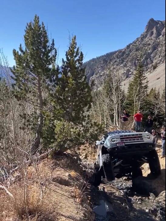 Ford Bronco NEW Hammer Built High Clearance Hidden Winch the wave