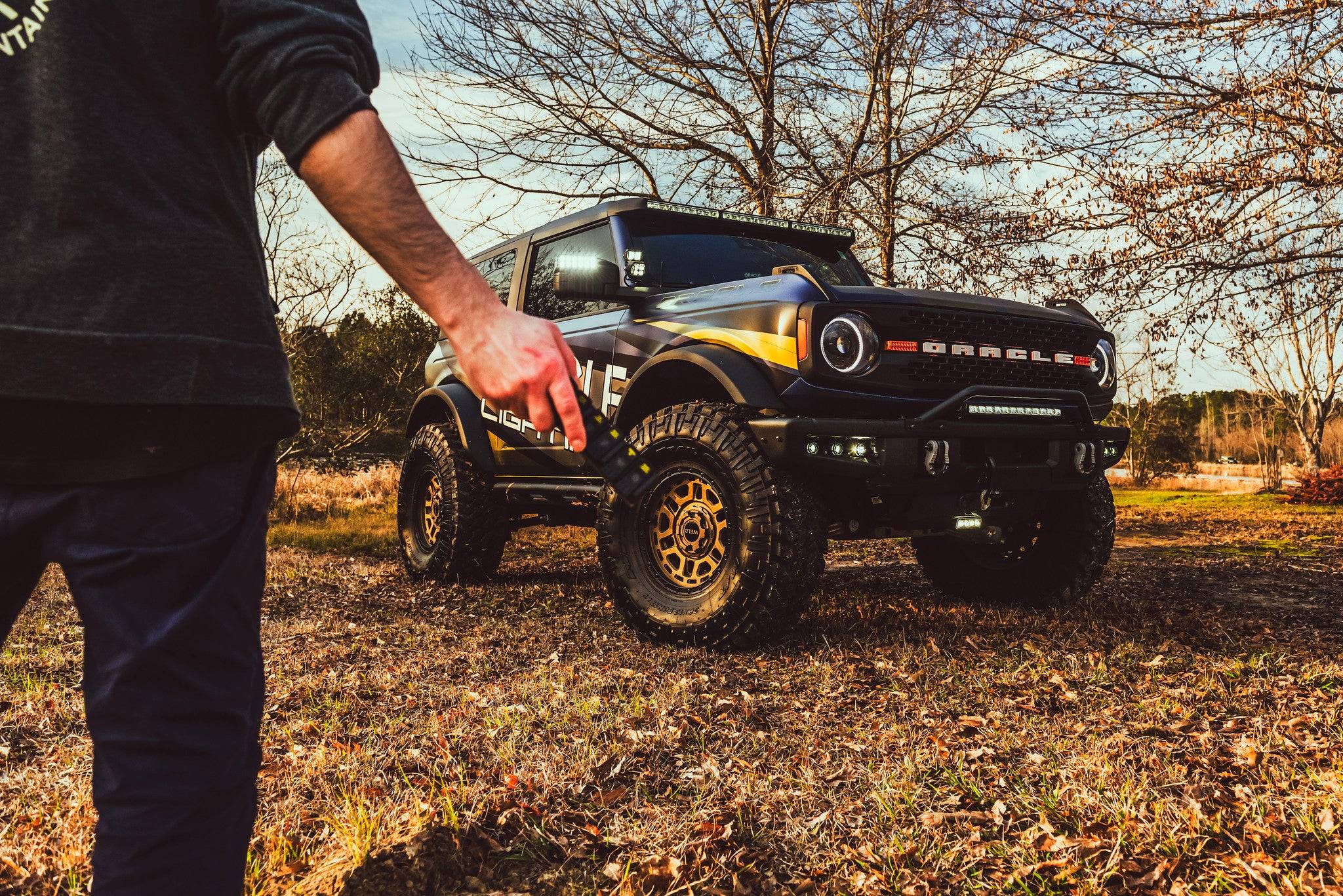 Ford Bronco No AUX? NO Problem! Aux Switch Solution- TRIGGER Controller for Ford Bronco 54377122942_42232e304a_k