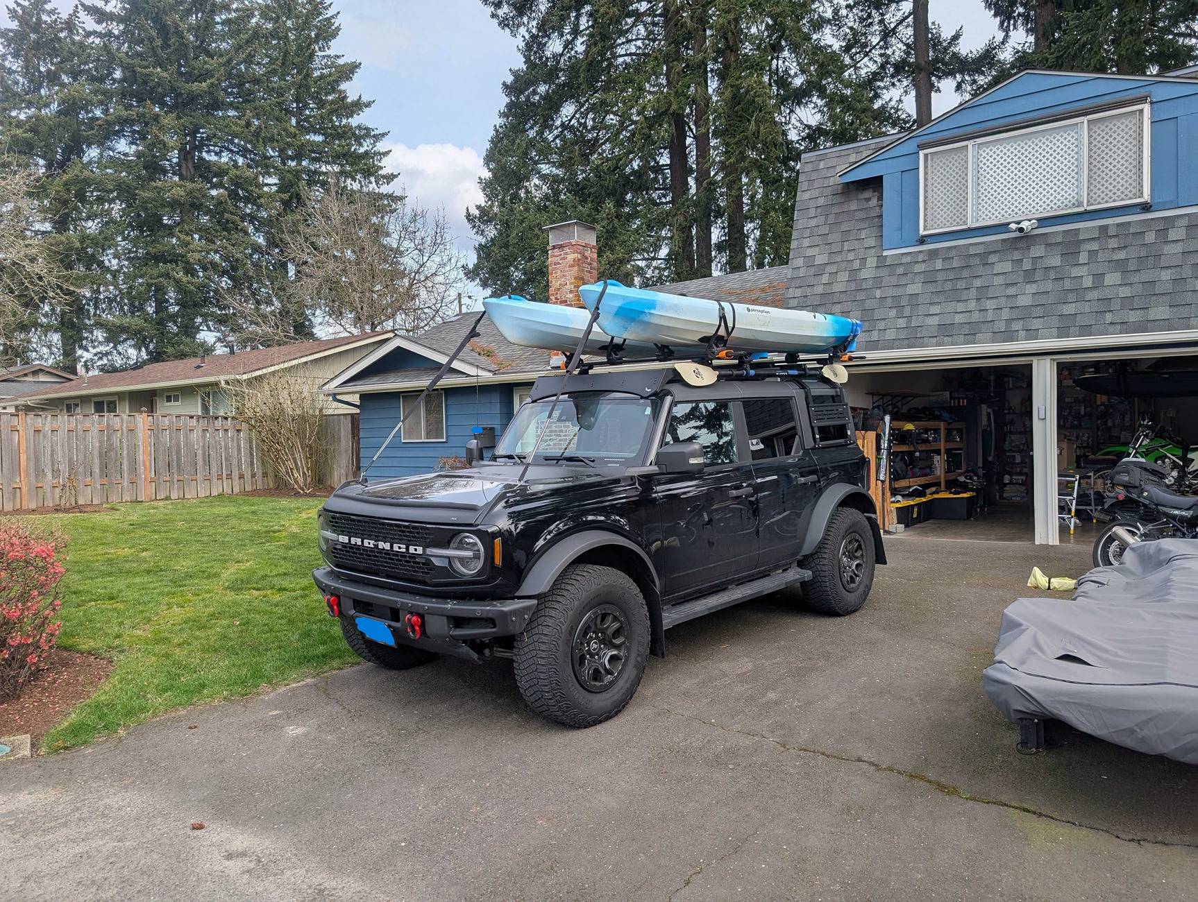 Ford Bronco TrailRax 4 Door Roof Rack w/ Kayaks on top FrontBronco
