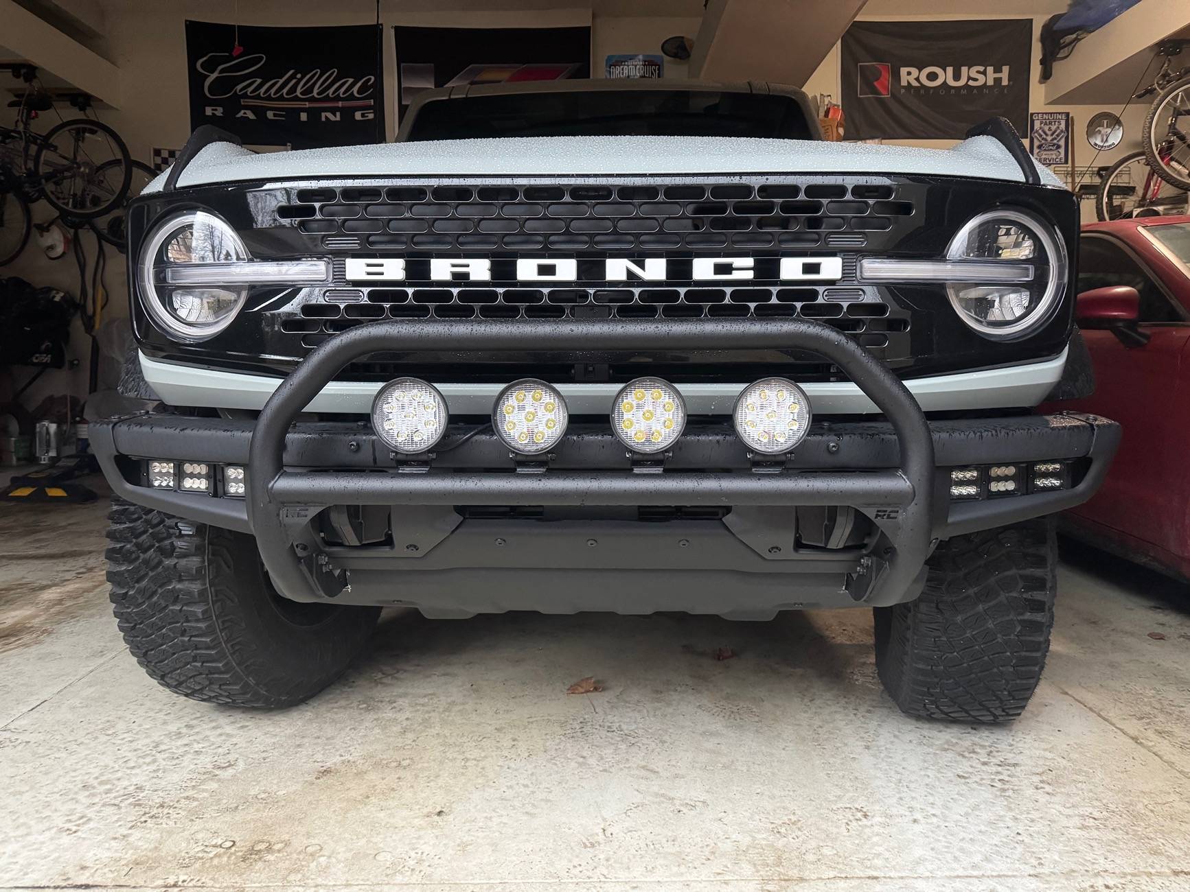 Ford Bronco Anyone running 2 lights on the front bumper? IMG_4301