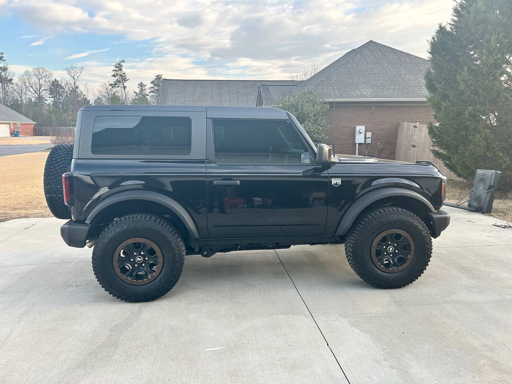 Ford Bronco Show us your installed wheel / tire upgrades here! (Pics) IMG_1656