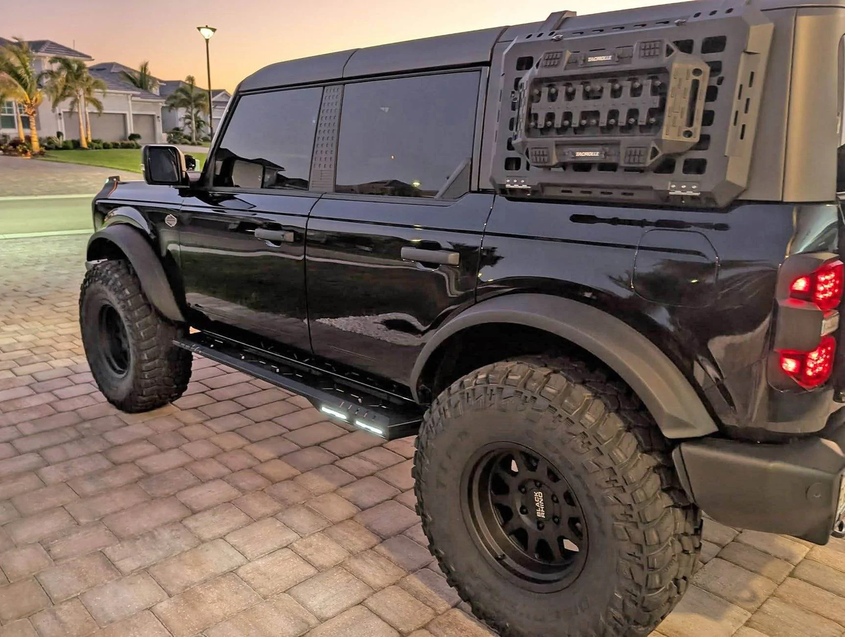 Ford Bronco New Wildtrak Build on 37's nQgx05v4N4R&_nc_zt=23&se=-1&_nc_ht=scontent-mia3-2