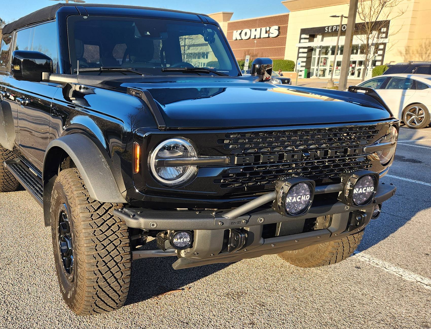 Ford Bronco POLL - Offroad lights 20250308_171825