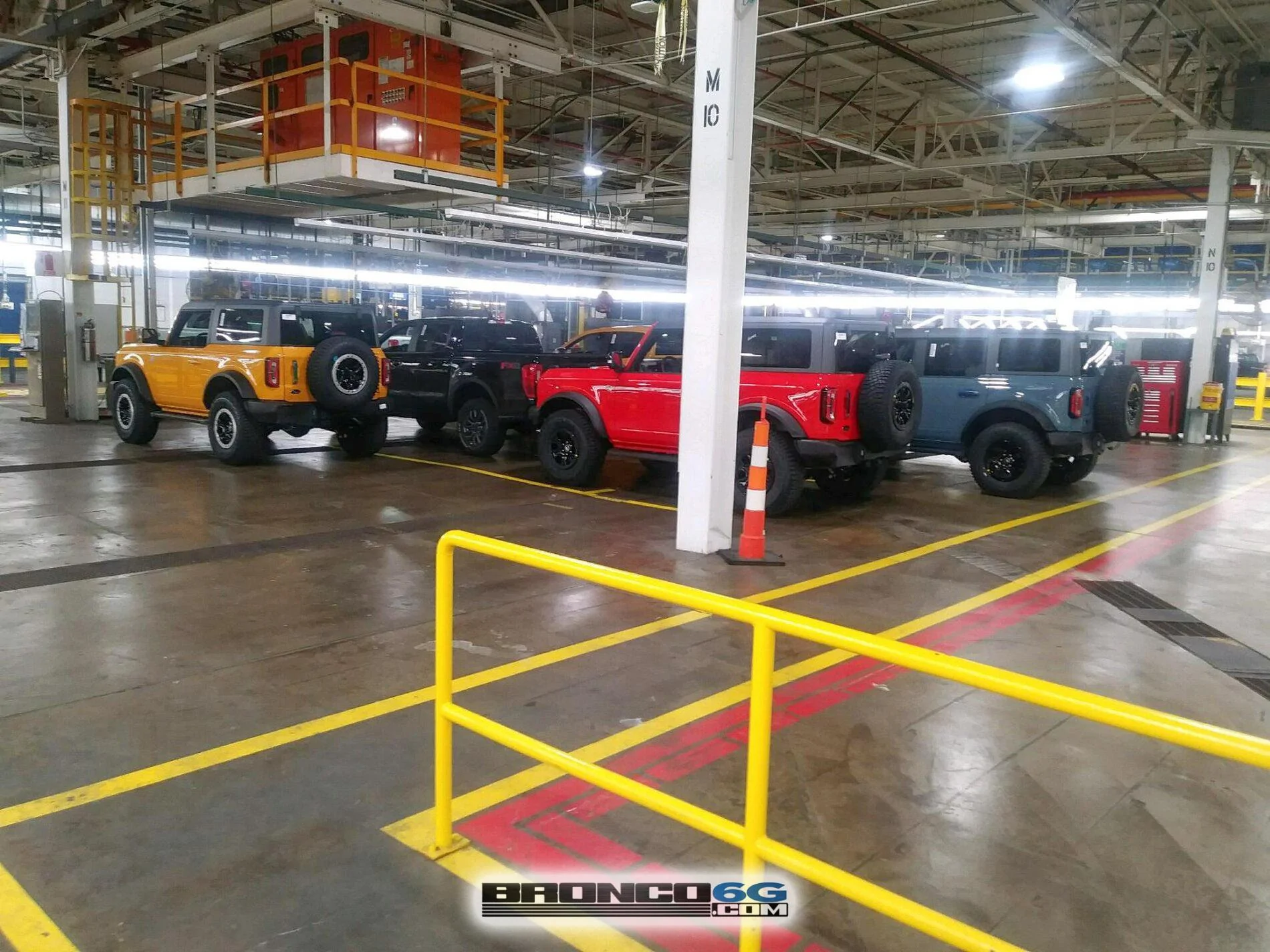 Ford Bronco 60+ Bronco Interior + Exterior Pics From Factory (by The Stig) 2021 Bronco interior factory production line photos 3