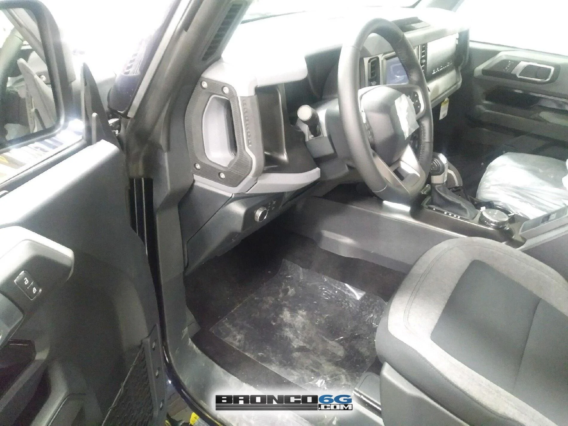 Ford Bronco 60+ Bronco Interior + Exterior Pics From Factory (by The Stig) 2021 Bronco interior factory production line photos 24