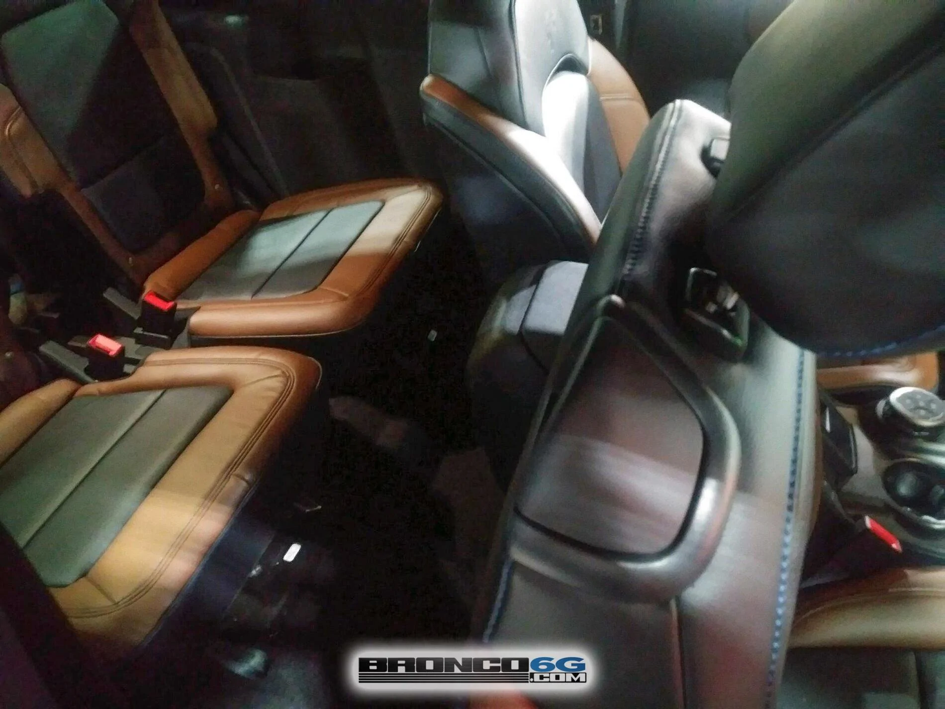 Ford Bronco 60+ Bronco Interior + Exterior Pics From Factory (by The Stig) 2021 Bronco Outer Banks Leather interior factory production line photos 33