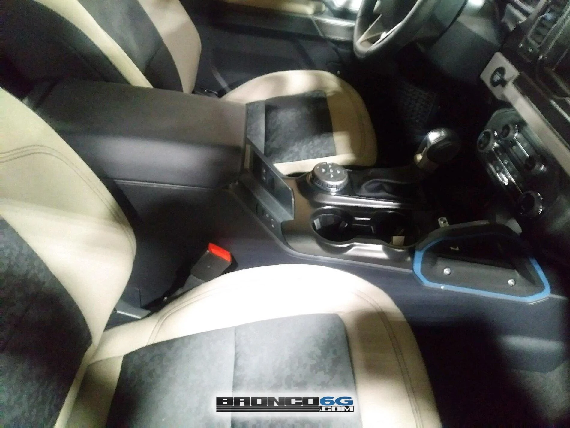 Ford Bronco 60+ Bronco Interior + Exterior Pics From Factory (by The Stig) 2021 Bronco interior factory production line photos 40 Wildtrak 1
