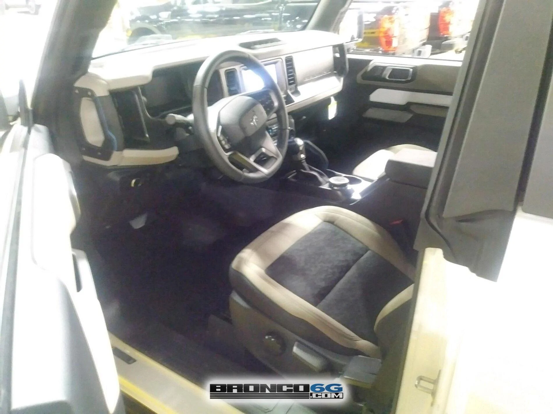 Ford Bronco 60+ Bronco Interior + Exterior Pics From Factory (by The Stig) 2021 Bronco interior factory production line photos 40 Wildtrak 9