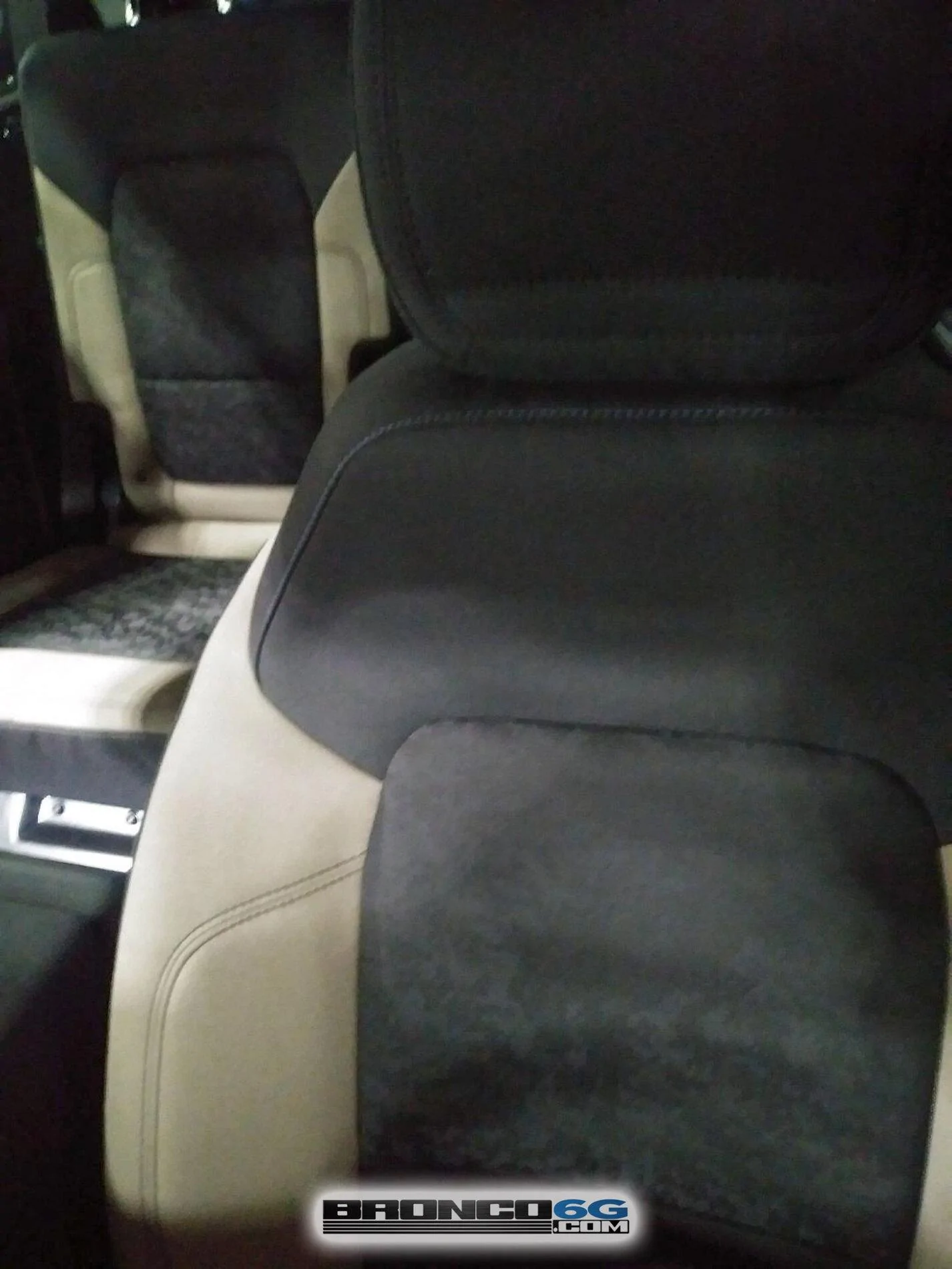 Ford Bronco 60+ Bronco Interior + Exterior Pics From Factory (by The Stig) 2021 Bronco interior factory production line photos 40 Wildtrak 11