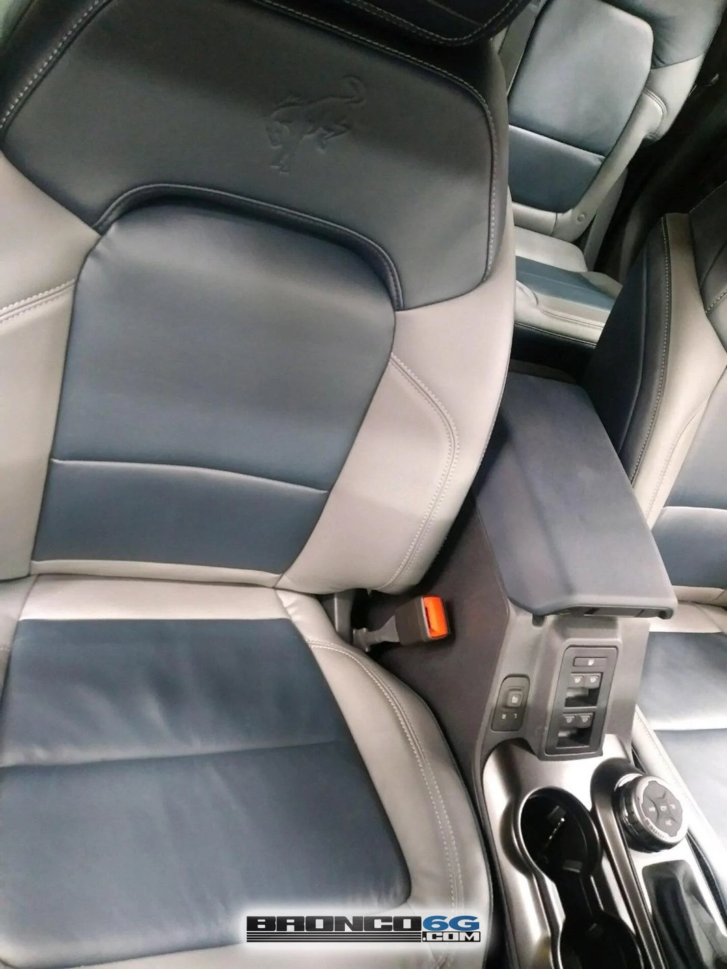 Ford Bronco 30+ Bronco Factory Pics: Navy Pier Interior, Bronze Dashboard, Base Antimatter Blue + More by The Stig ??️? Navy Pier Interior 2021 Ford Bronco Production Factory Exterior Interior 8