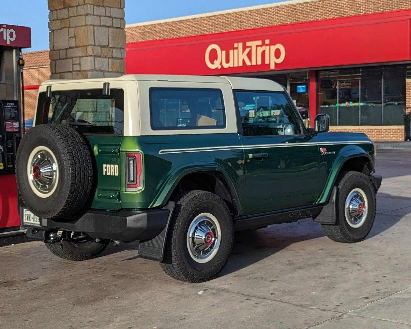 Ford Bronco Show us your installed wheel / tire upgrades here! (Pics) 1000008183