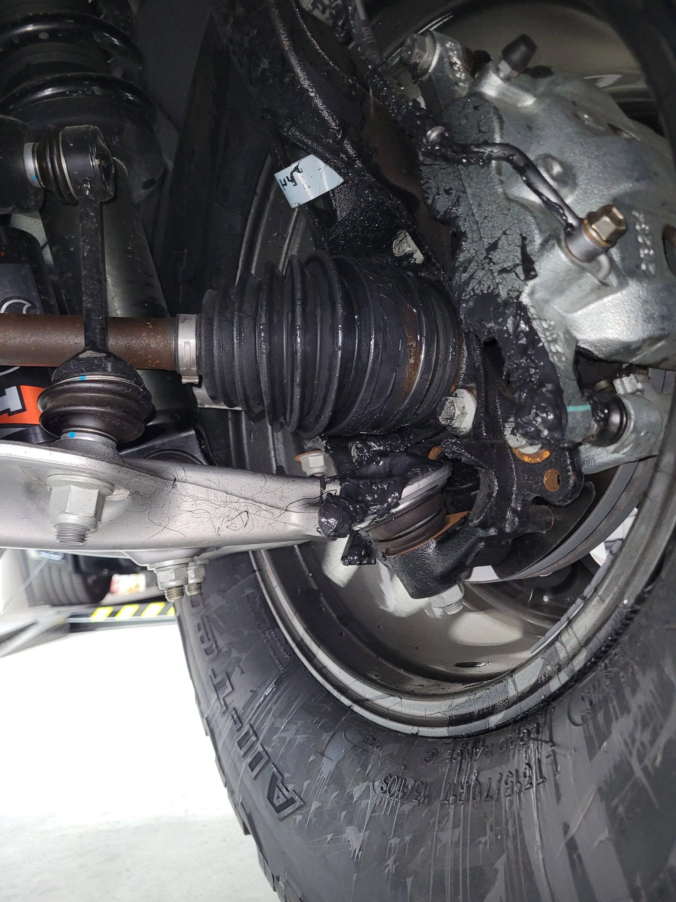 Ford Bronco CV boot leaking - with barely 600 miles!?! 20250323_123620