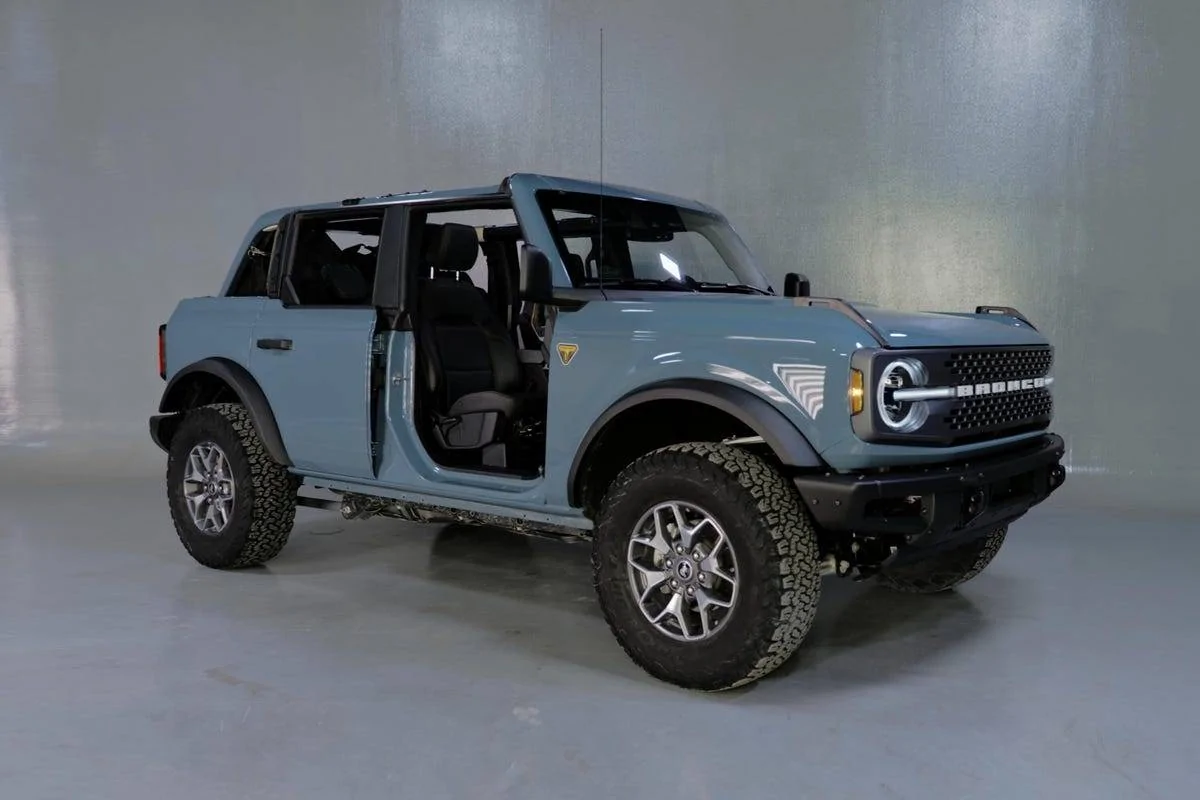 2021-ford-bronco-door-removal-promo-image.jpg