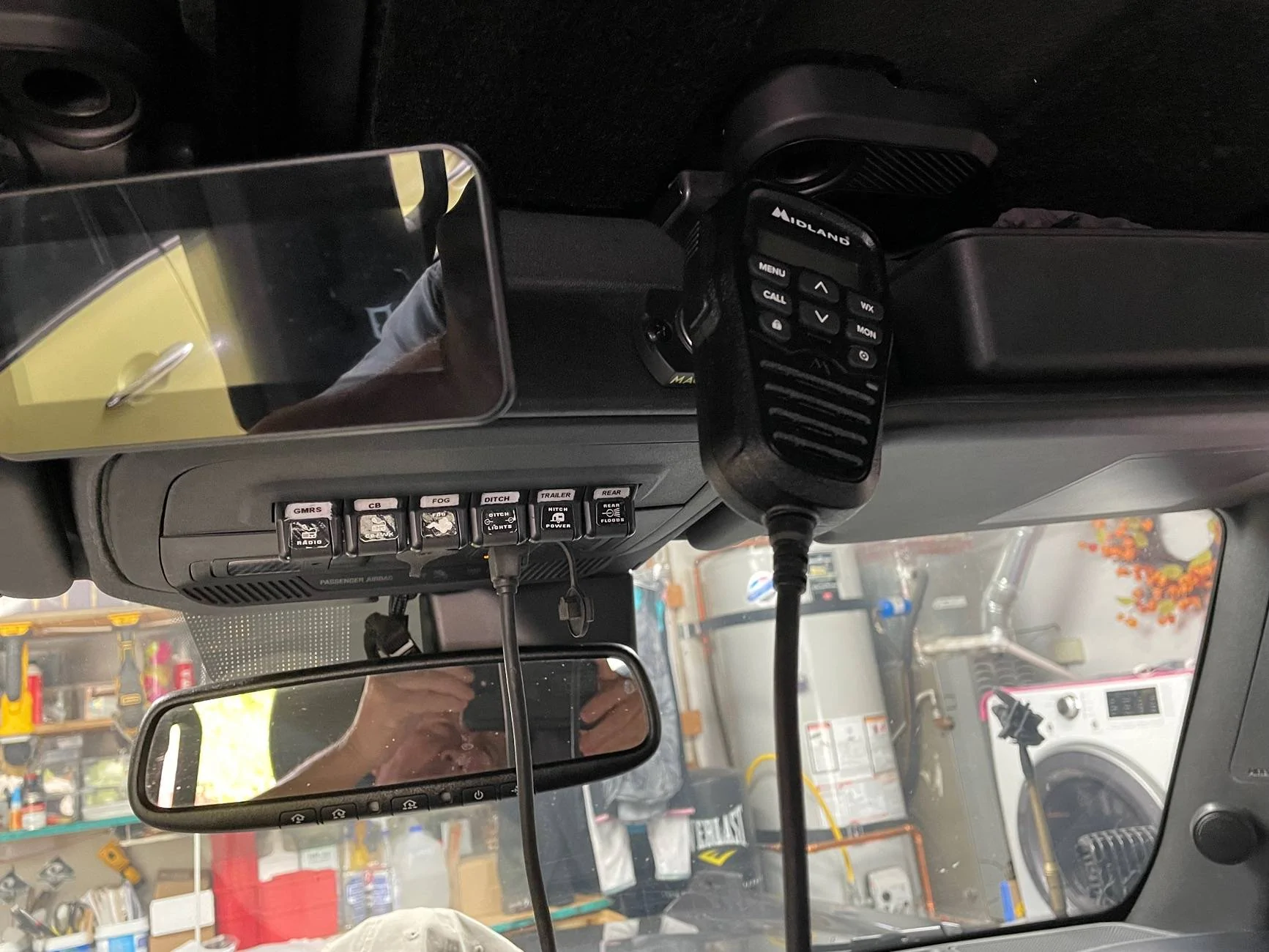 Ford Bronco Show off your HAM or GMRS setup IMG_2347