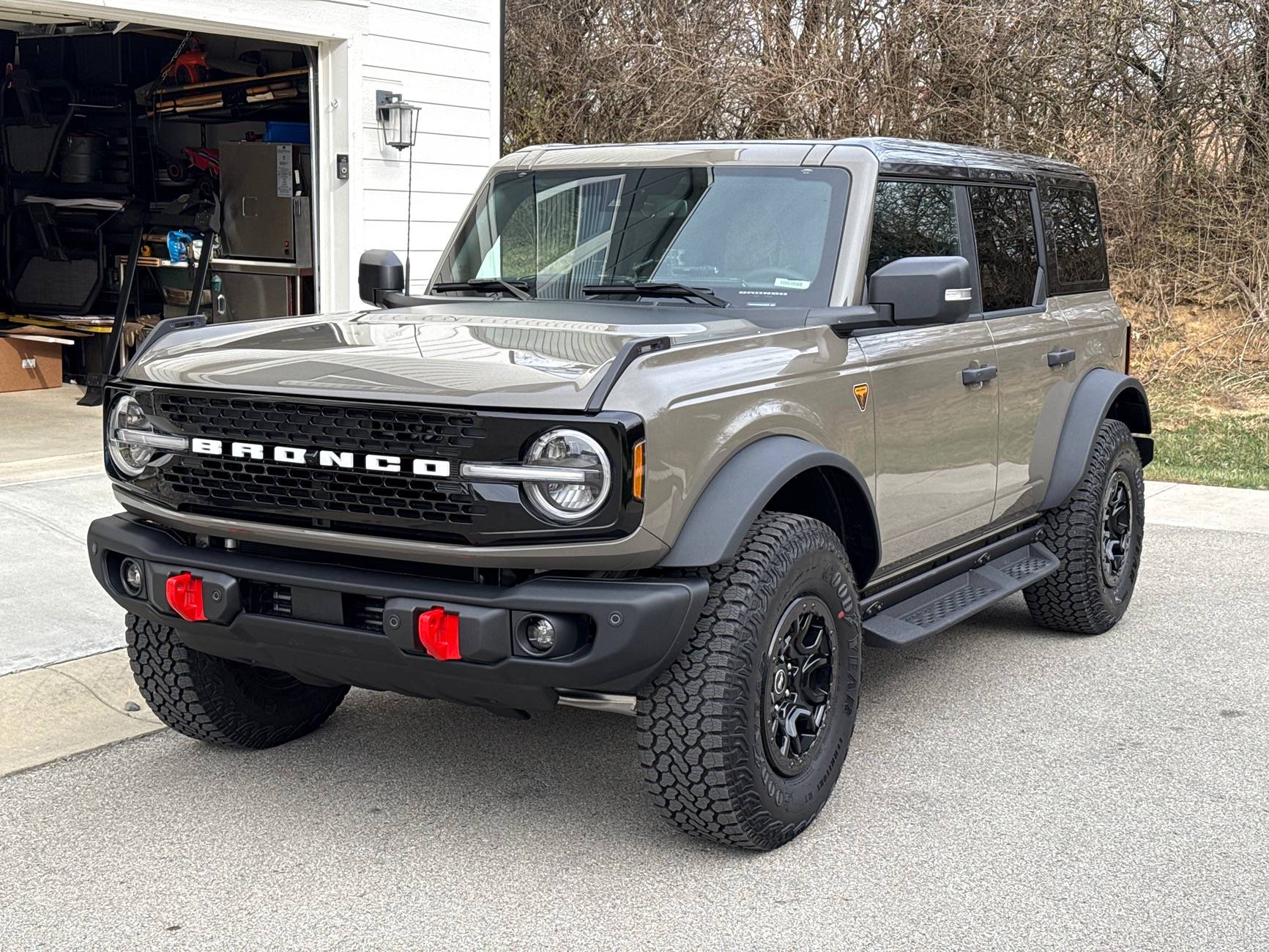 Ford Bronco MARSH GRAY Bronco Club IMG_1845