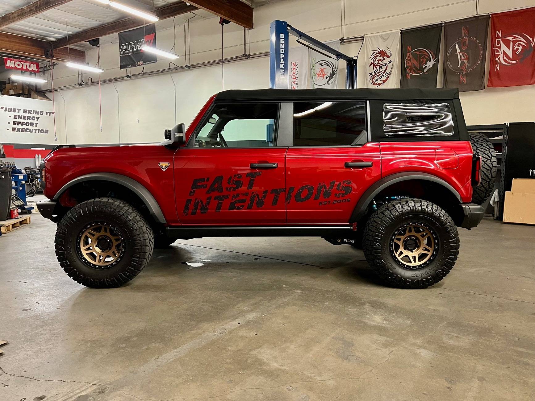 Ford Bronco Share your transition from Hard Top to Soft Top! IMG_2375