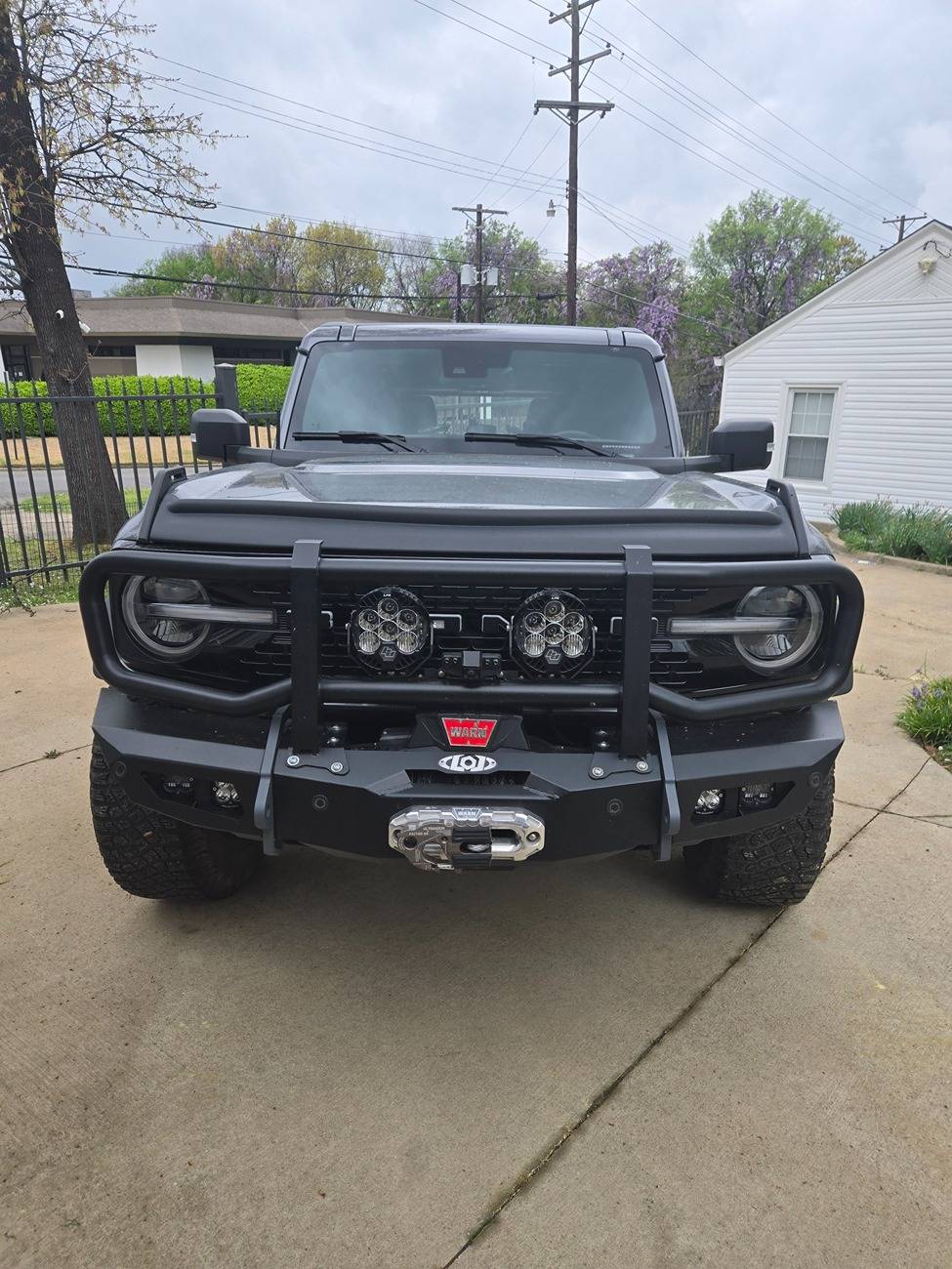 Ford Bronco Front bumper made for flat towing? 1743272410696