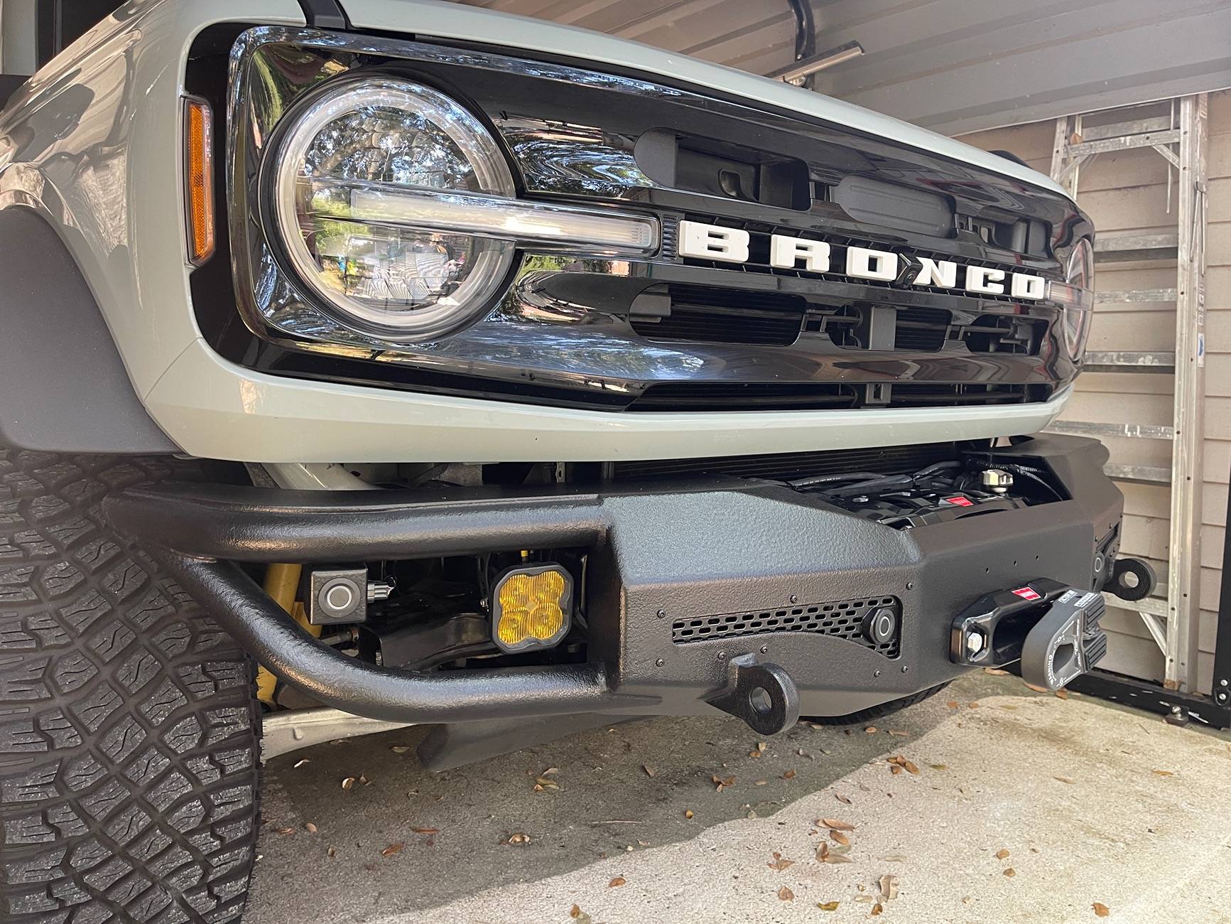 Ford Bronco Ford Winch Kit IMG_9453