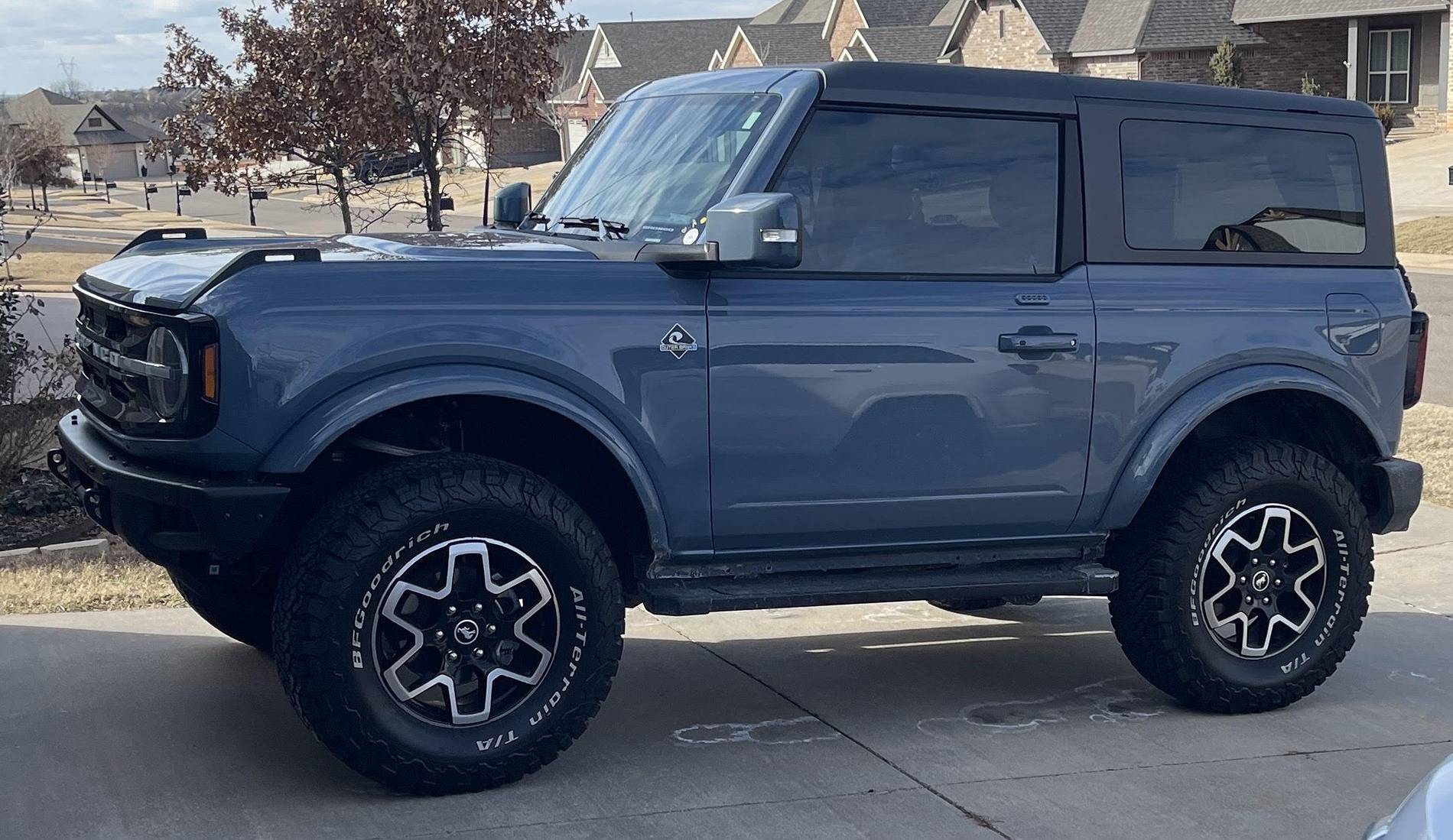 Ford Bronco AZURE GRAY METALLIC Bronco Club BroncoClose