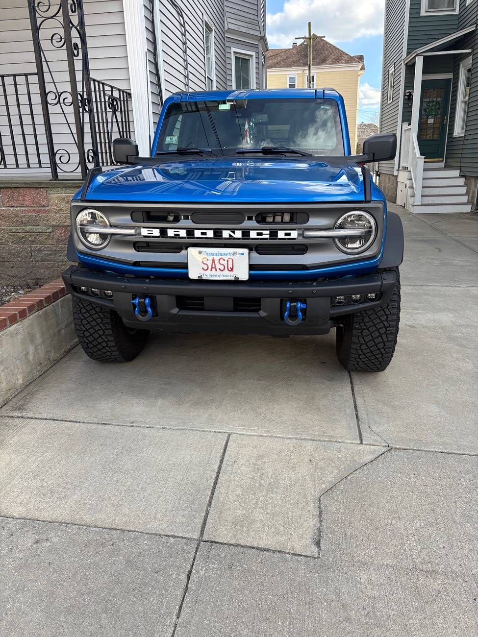 Ford Bronco What brand and beam pattern did you choose for fog lights IMG_4382