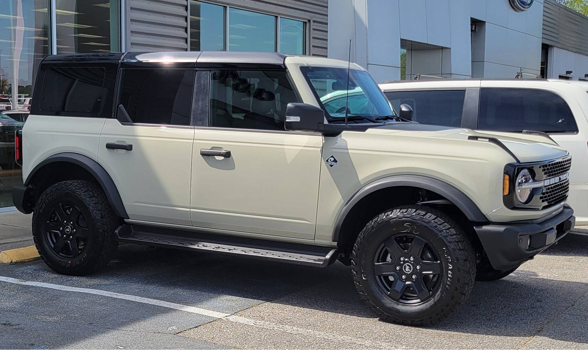 Ford Bronco hER arrived! Avitar