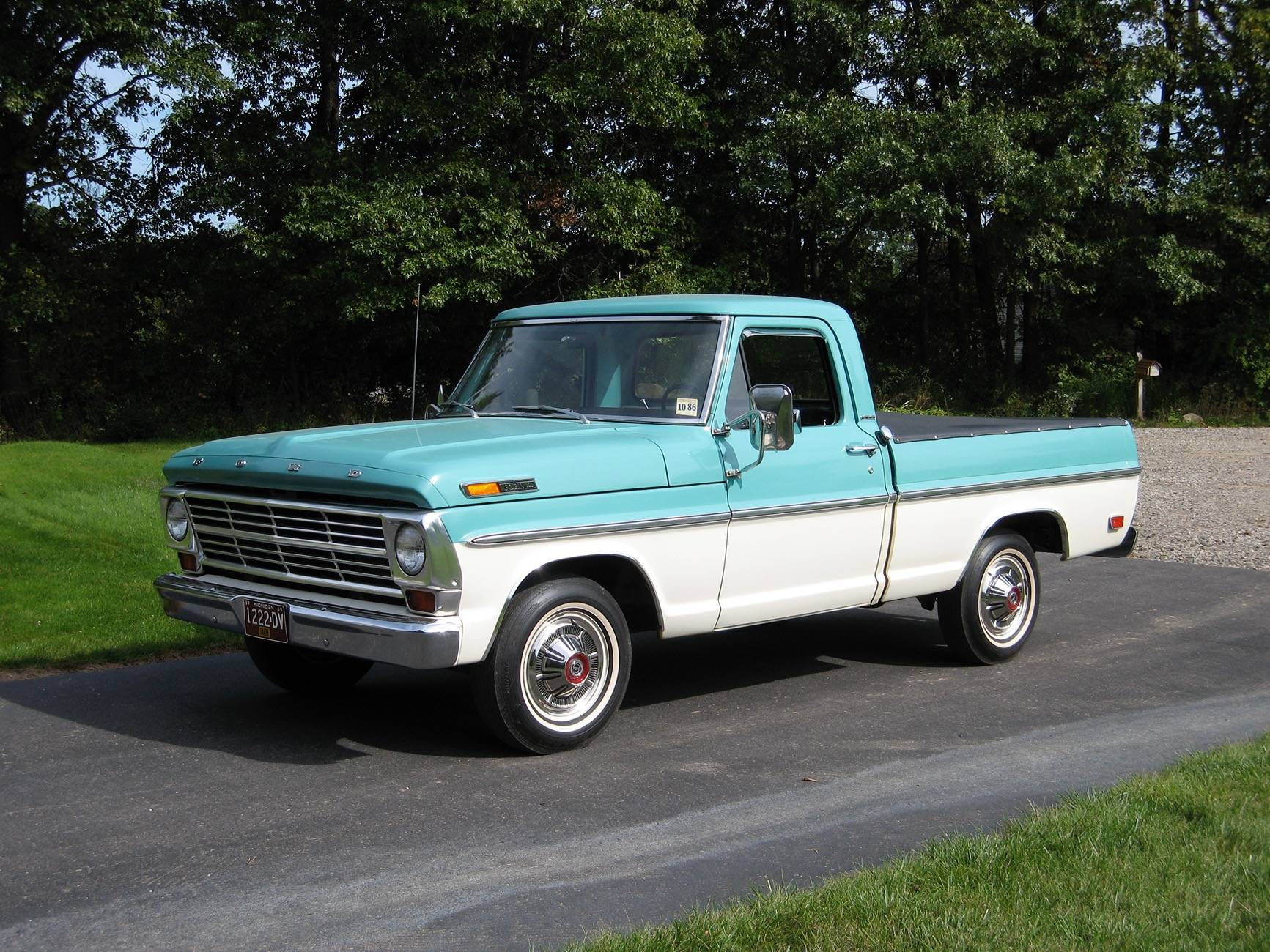 Ford Bronco 2dr Robins Egg Heritage Build IMG_0655.JPG